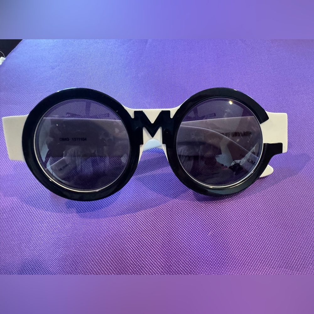 Stylish Black and White Women's Sunglasses